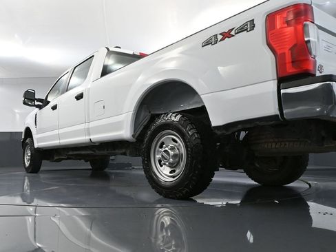 Used 2022 Ford F250 XL w/ Power Equipment Group image 51