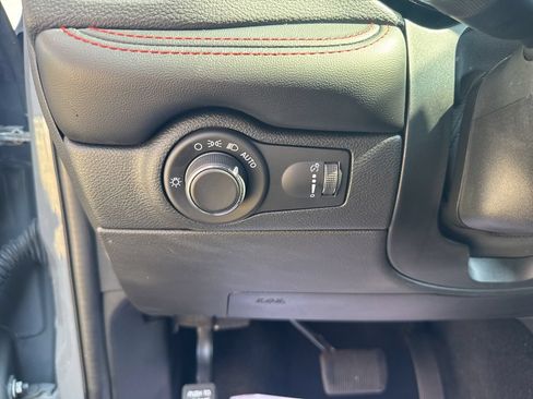 Used 2024 Dodge Durango GT w/ Blacktop Package AWD/4WD image 40