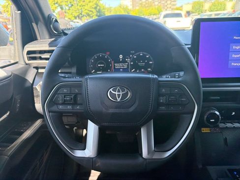 New 2026 Toyota 4Runner Limited AWD/4WD image 15