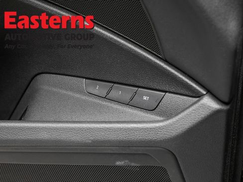 Used 2021 Audi e-tron Premium w/ Convenience Plus Package AWD/4WD image 20