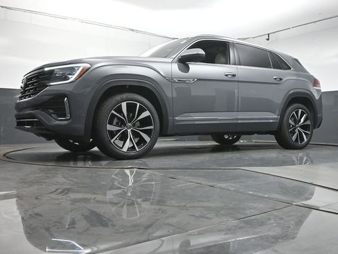 New 2026 Volkswagen Atlas Cross Sport SEL Premium R-Line AWD/4WD image 35