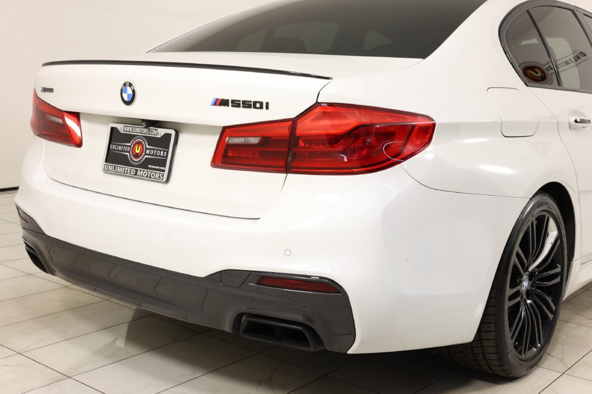 Used 2018 BMW M550i xDrive AWD/4WD image 43