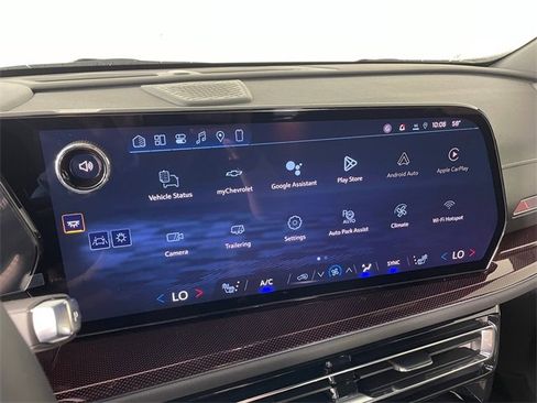 New 2026 Chevrolet Traverse Z71 w/ Enhanced Driving Package image 5