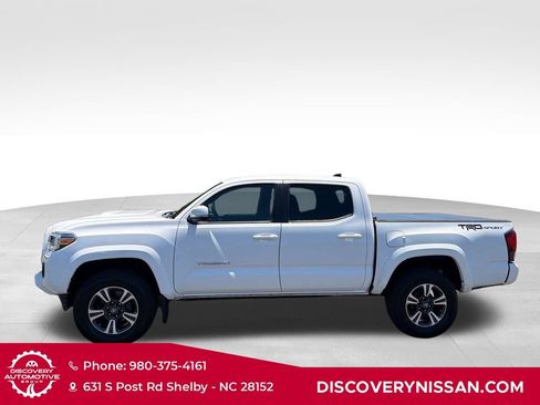 Used 2019 Toyota Tacoma TRD Sport RWD image 9