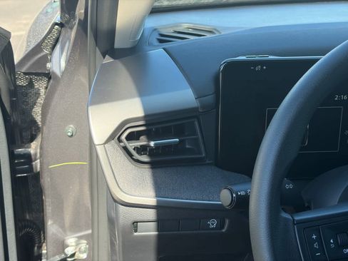 New 2026 Nissan Kicks S image 12