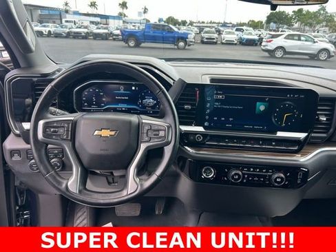 Used 2023 Chevrolet Silverado 1500 LT image 17