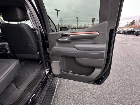 Certified 2025 GMC Sierra 1500 Denali w/ Denali Reserve Package AWD/4WD image 18