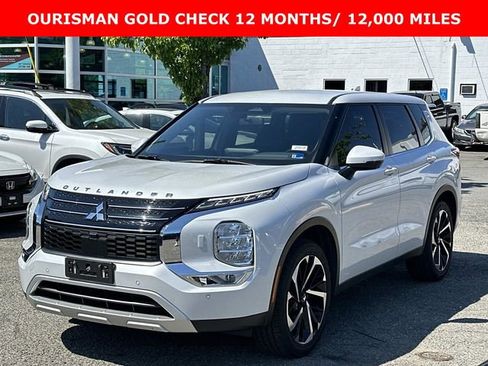 Used 2024 Mitsubishi Outlander SE AWD/4WD image 5
