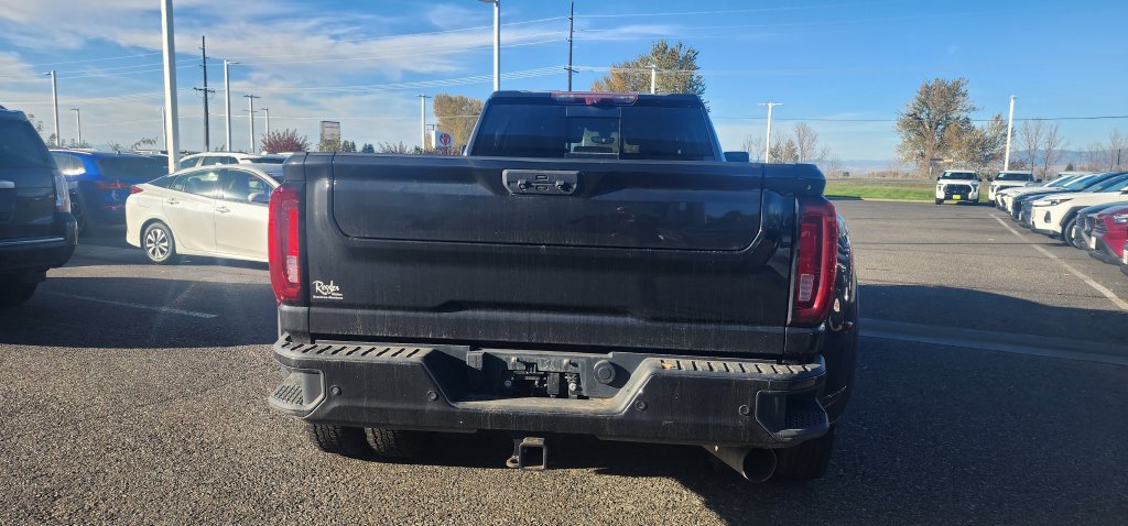 Used 2020 GMC Sierra 3500 Denali w/ Denali Ultimate Package AWD/4WD image 2