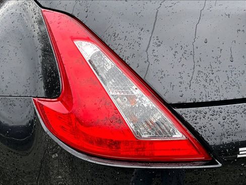 Used 2014 Nissan 370Z Touring w/ Sport Package RWD image 24