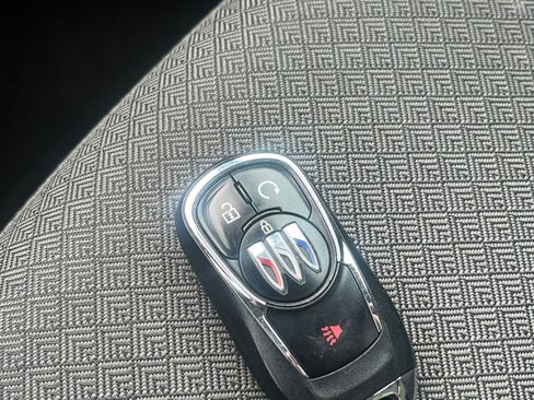 Used 2025 Buick Encore GX Preferred FWD image 22