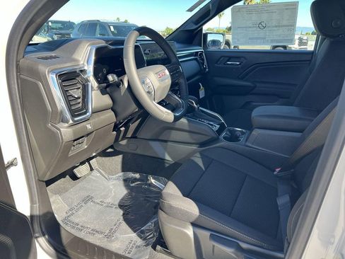 New 2026 GMC Canyon Elevation image 9