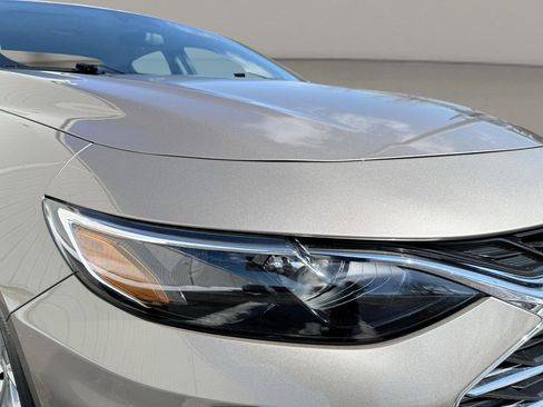 Used 2024 Chevrolet Malibu LT FWD image 9