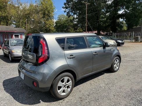 Used 2019 Kia Soul image 7
