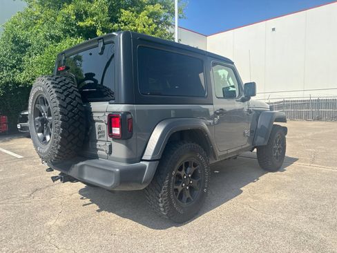 Used 2022 Jeep Wrangler Sport AWD/4WD image 6