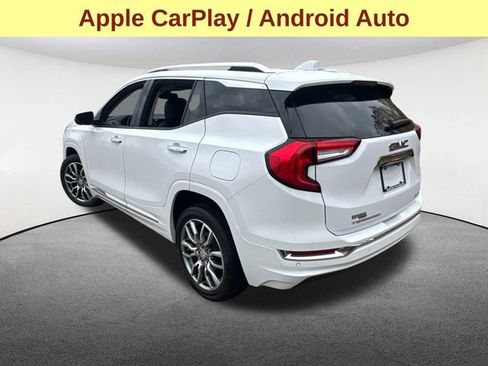 Used 2023 GMC Terrain Denali image 9