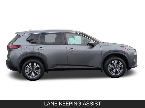 Used 2022 Nissan Rogue SV w/ SV Premium Package FWD image 6
