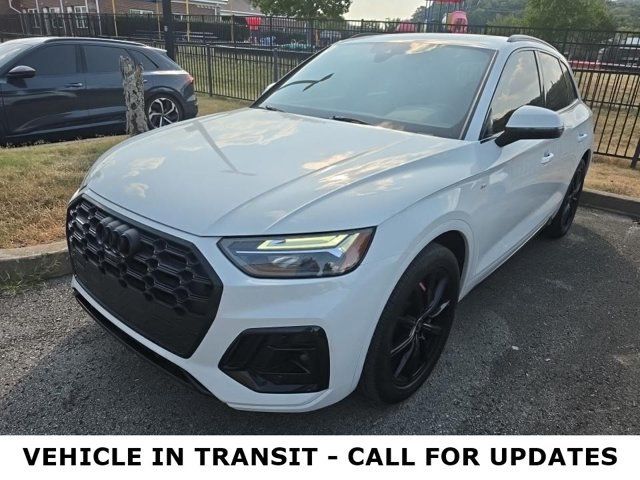 Used 2024 Audi Q5 e Premium Plus w/ Premium Plus Package AWD/4WD image 1