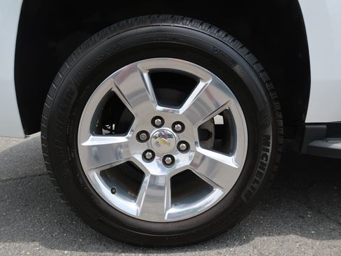 Used 2015 Chevrolet Tahoe LT AWD/4WD image 46
