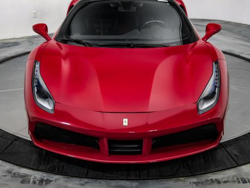 Used 2017 Ferrari 488 GTB RWD image 38