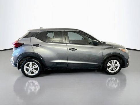 Certified 2022 Nissan Kicks S FWD image 8