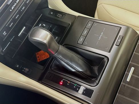 Used 2023 Lexus GX 460 Premium w/ Premium Package image 20