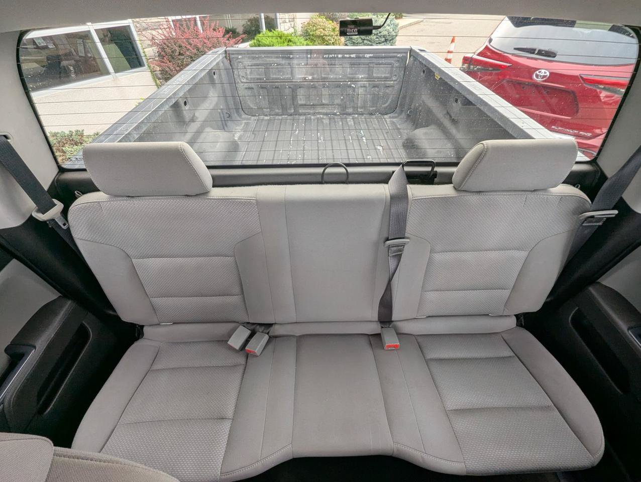 Used 2018 Chevrolet Silverado 1500 Custom w/ Custom Convenience Package AWD/4WD image 18