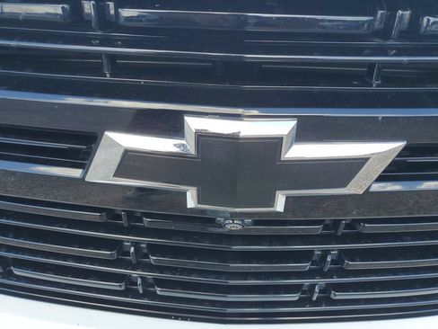 Used 2024 Chevrolet Suburban RST w/ Luxury Package RWD image 37