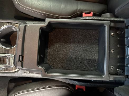 Used 2017 GMC Acadia Limited SLT image 24