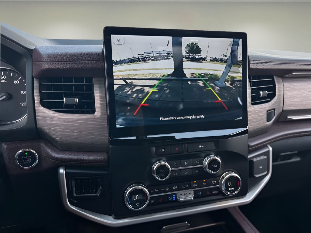 Used 2024 Ford Expedition Max Limited RWD image 7