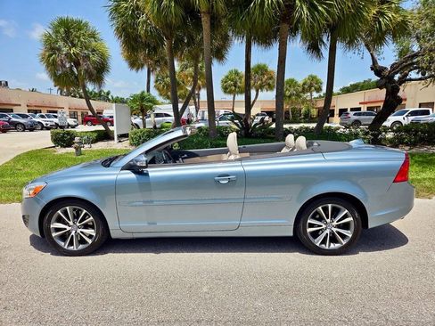 Used 2012 Volvo C70 T5 FWD image 11