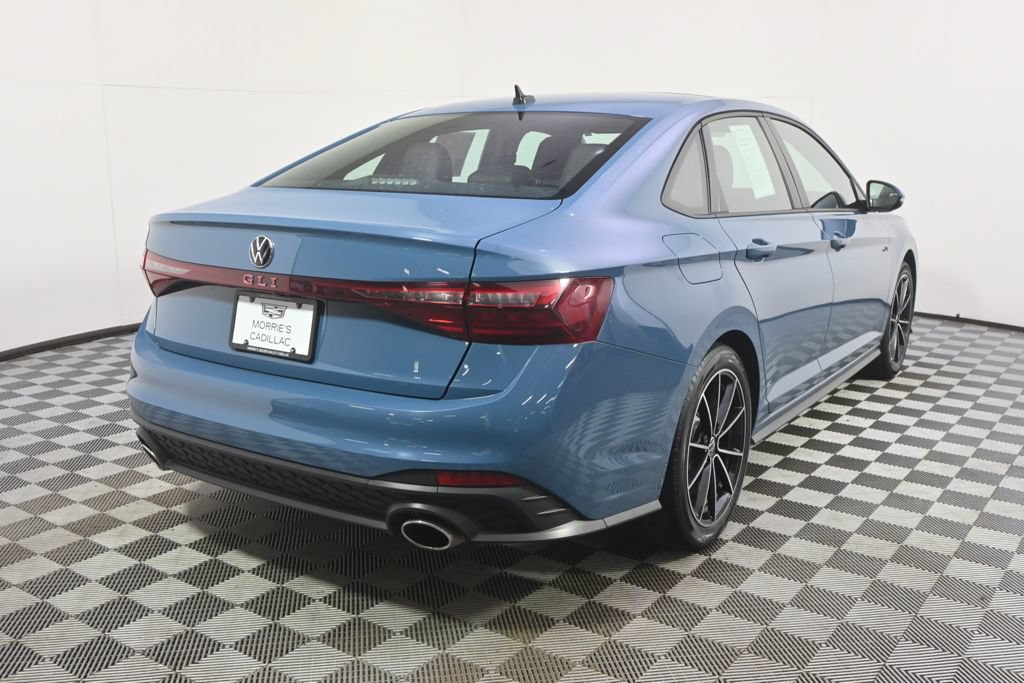 Used 2025 Volkswagen Jetta GLI Autobahn FWD image 6