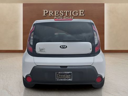 Used 2014 Kia Soul FWD image 7