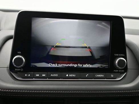 Used 2026 Nissan Rogue S FWD image 19