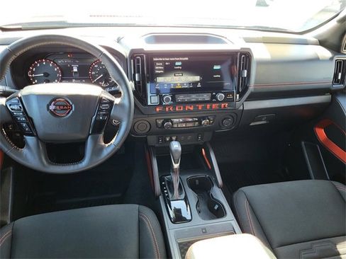 Used 2025 Nissan Frontier Pro-X w/ Pro Convenience Package image 12