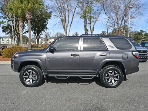 Used 2019 Toyota 4Runner TRD Off-Road Premium image 2