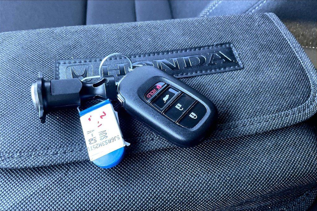 Used 2026 Honda CR-V LX image 11