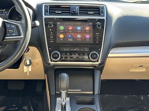 Used 2019 Subaru Outback 2.5i Premium AWD/4WD image 8