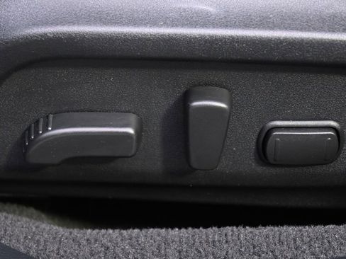 Used 2018 Subaru Outback 2.5i Premium image 11