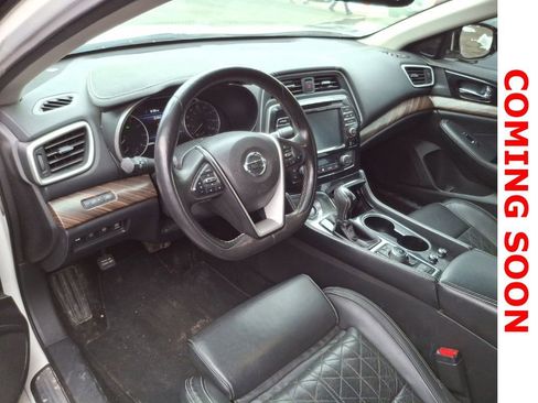 Used 2016 Nissan Maxima Platinum image 11
