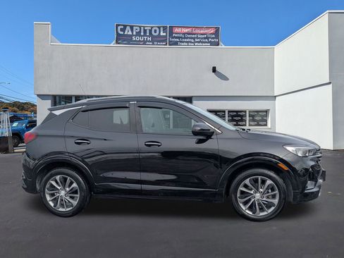 Used 2022 Buick Encore GX Select w/ Sport Touring Package image 2