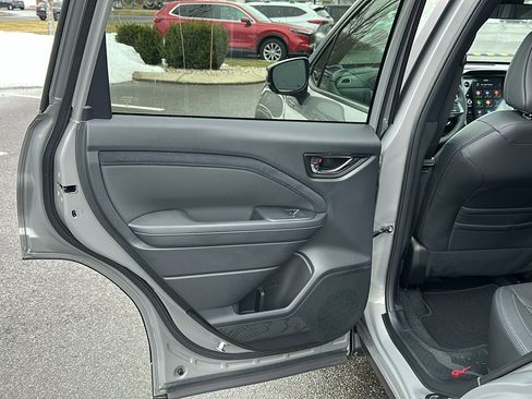 Certified 2025 Subaru Forester Limited image 19