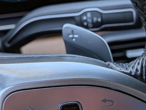 Used 2023 Mercedes-Benz GLS 450 4MATIC image 31