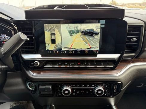 Used 2024 GMC Sierra 2500 SLT w/ Texas SLT Premium Package image 19