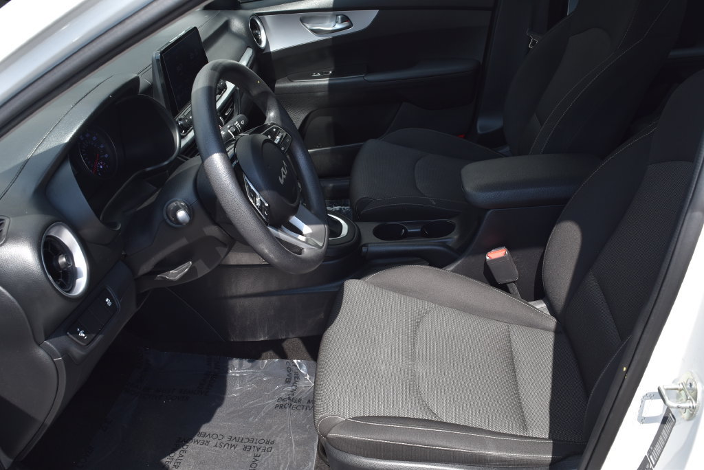 Used 2024 Kia Forte LXS FWD image 7
