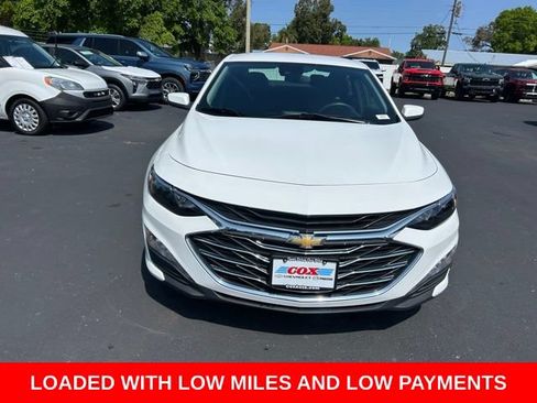 Used 2023 Chevrolet Malibu LT FWD image 2