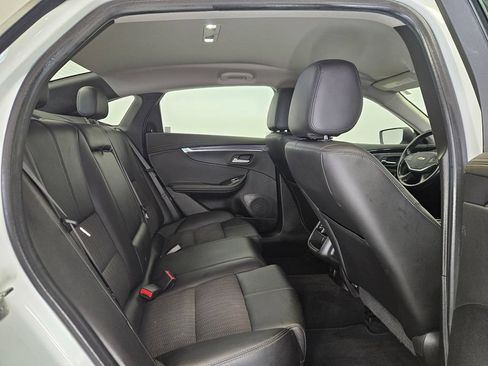 Used 2016 Chevrolet Impala LT w/ Convenience Package FWD image 16