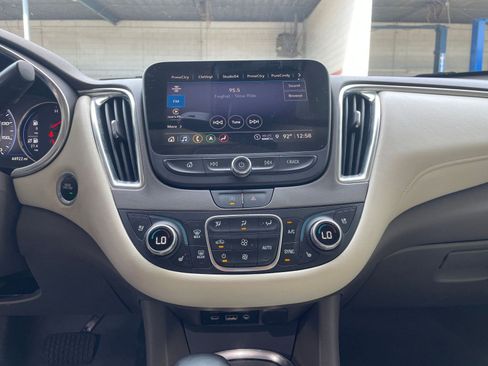 Used 2024 Chevrolet Malibu LT image 17