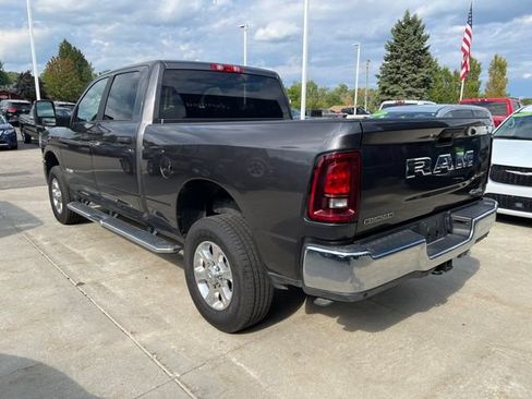 Used 2026 RAM 2500 Big Horn AWD/4WD image 4