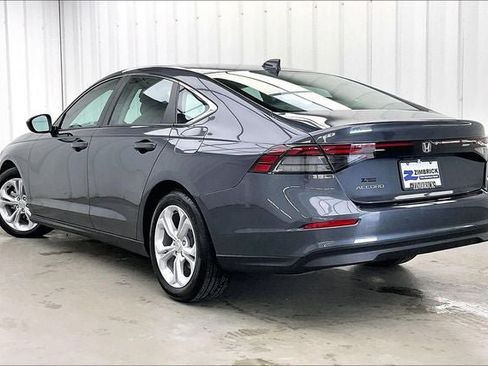 Certified 2025 Honda Accord LX image 11